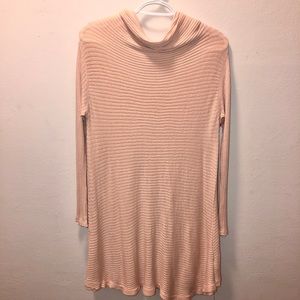 Free people tunic - light pink color